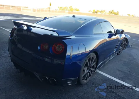 2014 Nissan Gt-R Premium z USA, uszkodzony, nr VIN JN1AR5EF5EM270882